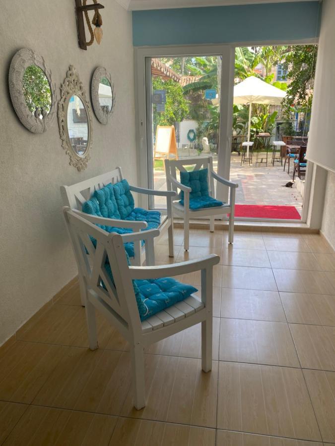 Mavi Butik Apart Çeşme Exterior foto
