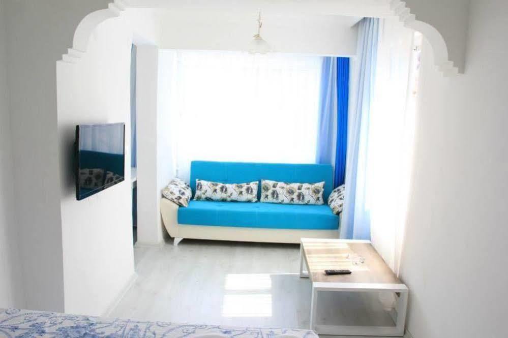 Mavi Butik Apart Çeşme Exterior foto